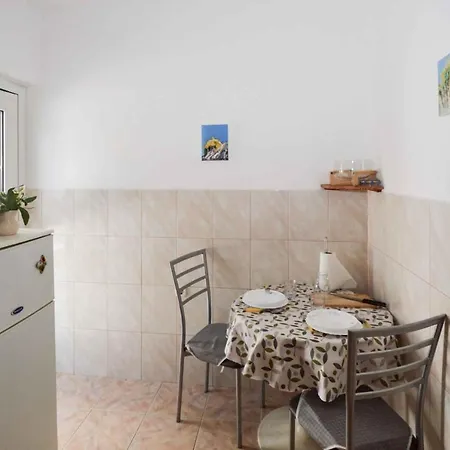 In - Istrien 10949 Apartman Pula